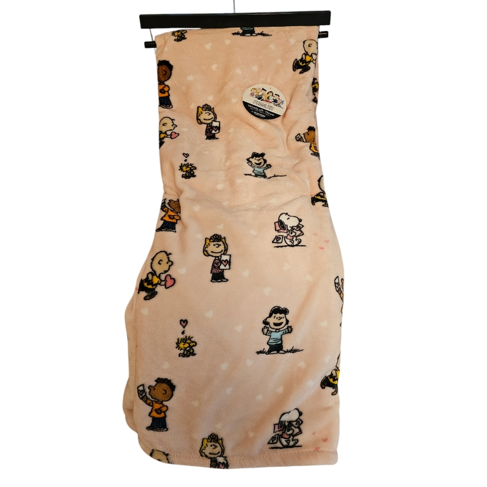Peanuts VelvetLoft Extra Long Throw Blanket 60"X 70" By Berkshire Valentine Pink